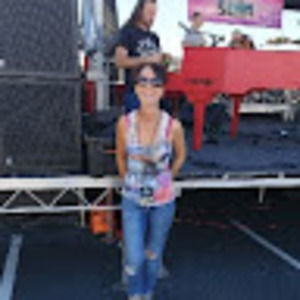 Meet your Posher, Kaye